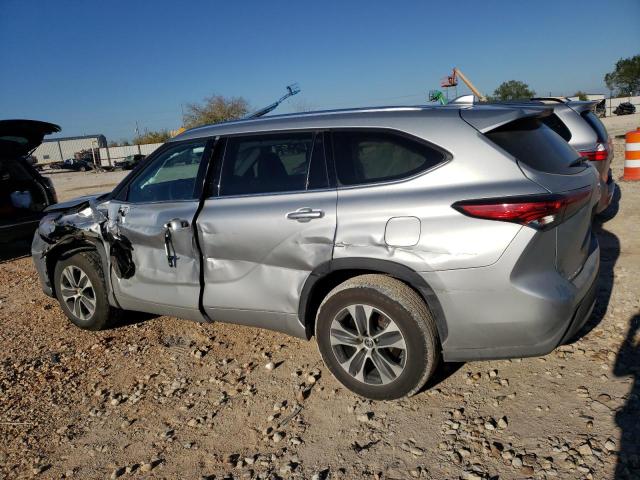 5TDGZRAH5MS531324 - 2021 TOYOTA HIGHLANDER XLE SILVER photo 2