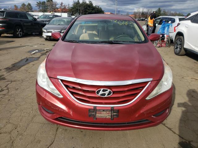 5NPEB4AC1BH247954 - 2011 HYUNDAI SONATA GLS RED photo 5