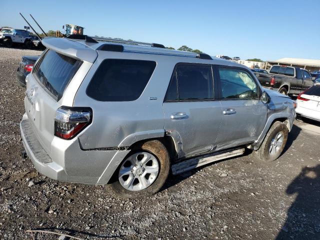 JTEMU5JR1M5901477 - 2021 TOYOTA 4RUNNER SR5/SR5 PREMIUM SILVER photo 3