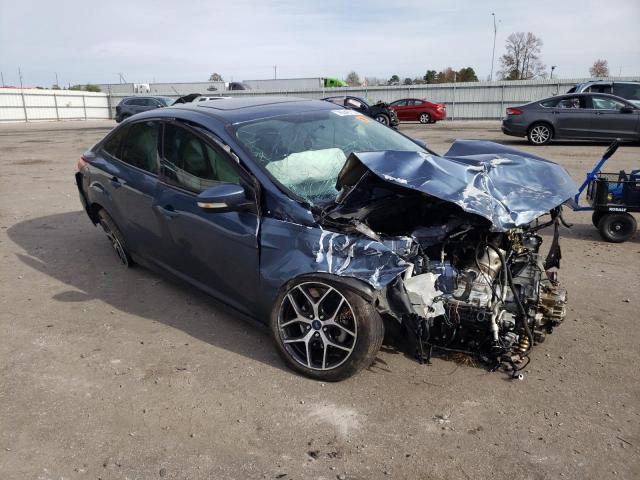 1FADP3H29JL265364 - 2018 FORD FOCUS SEL BLUE photo 4