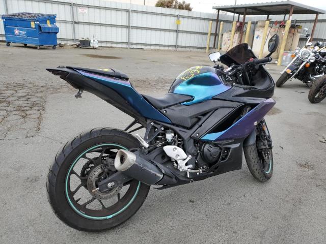 MH3RH18Y2MK005762 - 2021 YAMAHA YZFR3 A TWO TONE photo 4