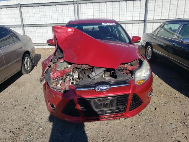 1FAHP3F21CL429892 - 2012 FORD FOCUS SE RED photo 5