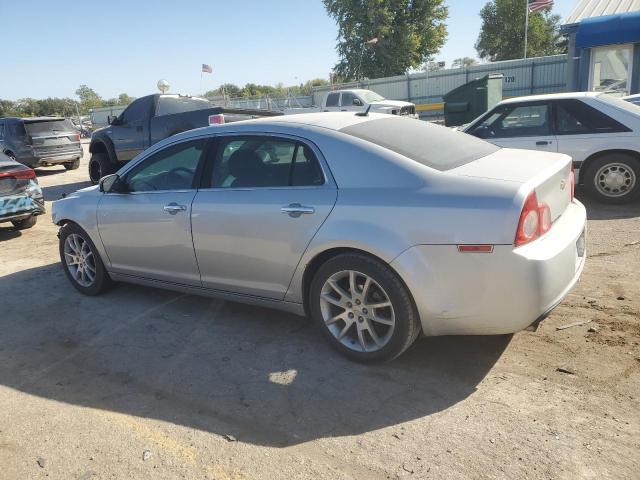 1G1ZE5E12BF396397 - 2011 CHEVROLET MALIBU LTZ SILVER photo 2