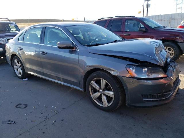 1VWBS7A36EC112941 - 2014 VOLKSWAGEN PASSAT SE GRAY photo 4