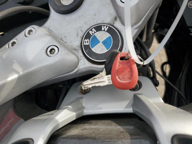 WB1044001BZW18693 - 2011 BMW R1200 RT GRAY photo 8