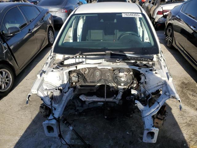 3KPF34AD2KE041492 - 2019 KIA FORTE GT LINE WHITE photo 5