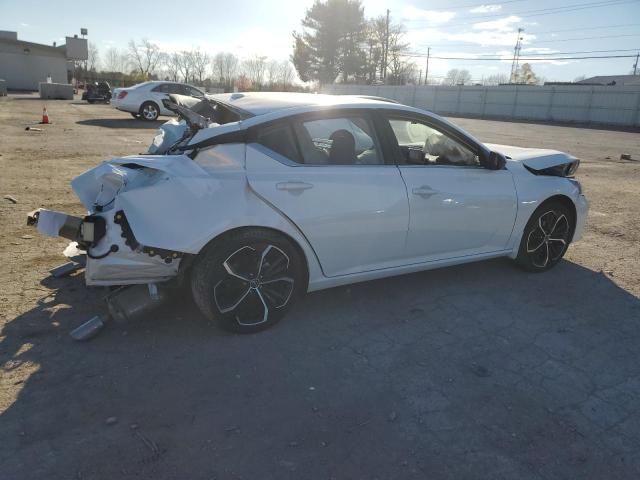 1N4BL4CV5PN424422 - 2023 NISSAN ALTIMA SR WHITE photo 3