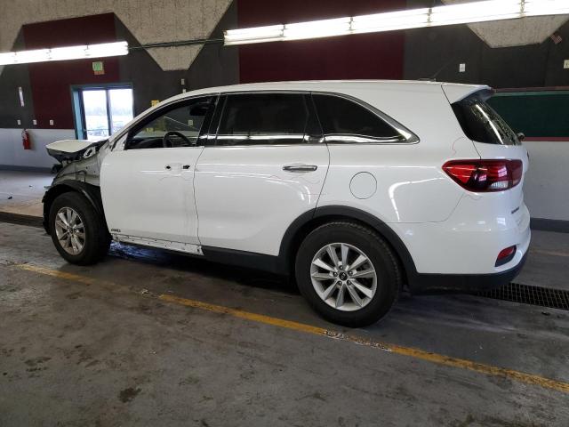 5XYPGDA51KG445856 - 2019 KIA SORENTO LX WHITE photo 2