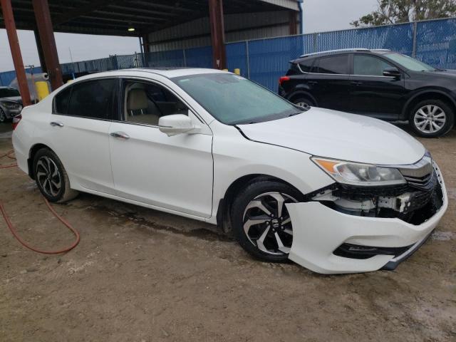 1HGCR3F07GA010316 - 2016 HONDA ACCORD EXL WHITE photo 4