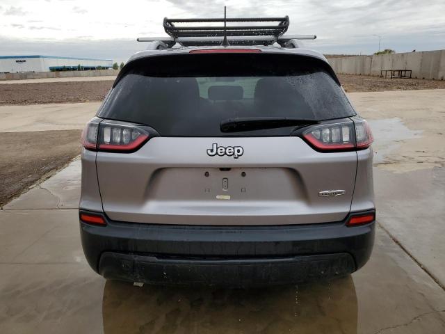 1C4PJLCB0KD241319 - 2019 JEEP CHEROKEE LATITUDE Сріблястий фото 6