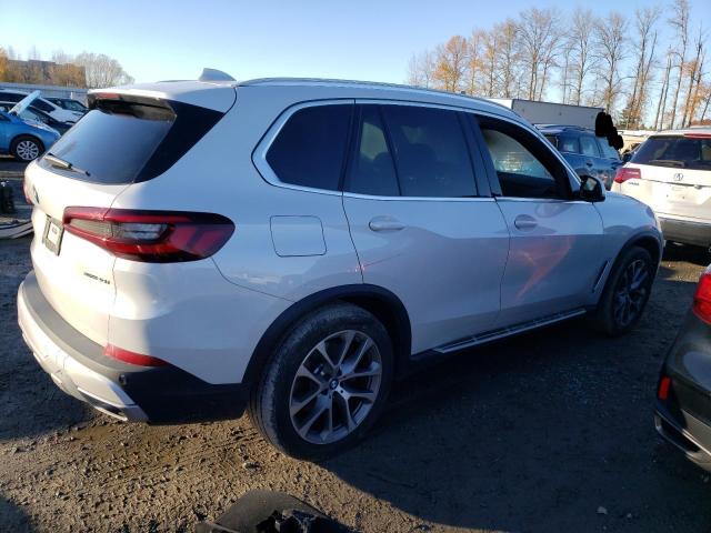 5UXCR6C07P9R52919 - 2023 BMW X5 XDRIVE40I WHITE photo 3