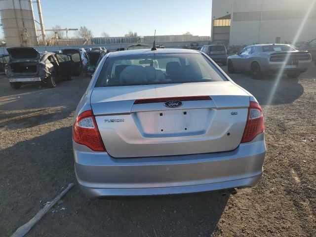 3FAHP0HAXBR197148 - 2011 FORD FUSION SE SILVER photo 6