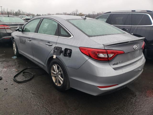 5NPE24AF5FH128658 - 2015 HYUNDAI SONATA SE SILVER photo 2