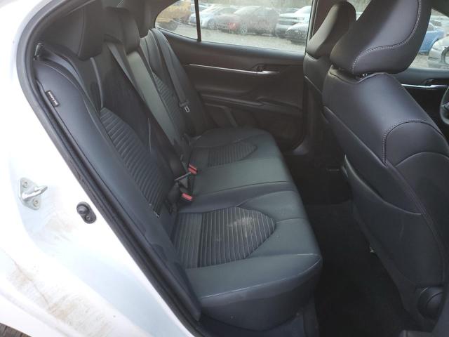 4T1G11AK8PU814915 - 2023 TOYOTA CAMRY SE NIGHT SHADE WHITE photo 10