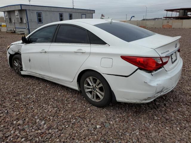 5NPEB4AC7DH735017 - 2013 HYUNDAI SONATA GLS WHITE photo 2