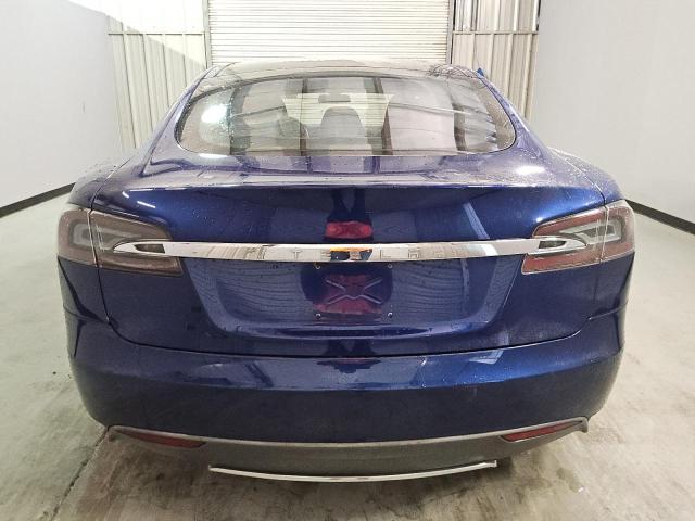 5YJSA1E2XGF130594 - 2016 TESLA MODEL S BLUE photo 6