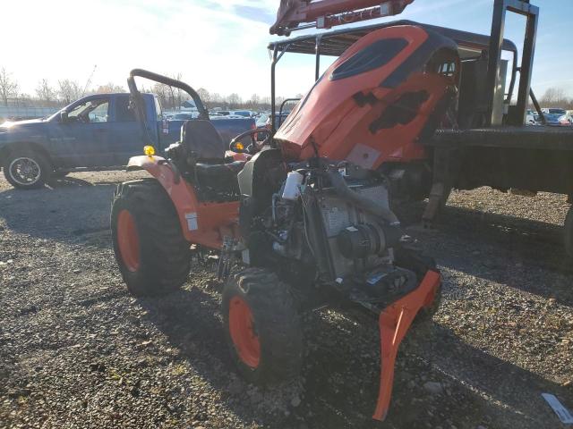 SR7000116 - 2017 OTHR TRACTOR ORANGE photo 1