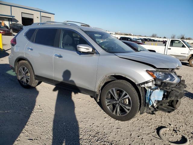 JN8AT2MV1KW389586 - 2019 NISSAN ROGUE S SILVER photo 4