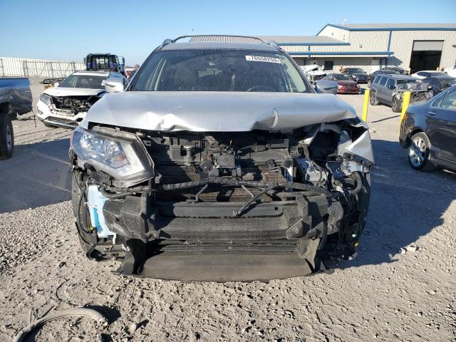 JN8AT2MV1KW389586 - 2019 NISSAN ROGUE S SILVER photo 5