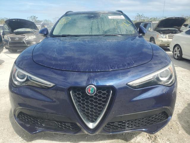 ZASFAKPN6J7B87216 - 2018 ALFA ROMEO STELVIO SPORT BLUE photo 5