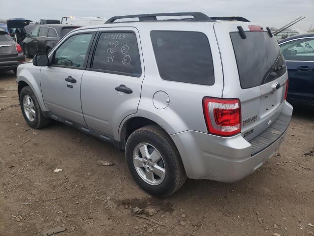 1FMCU0D7XCKA04392 - 2012 FORD ESCAPE XLT SILVER photo 2