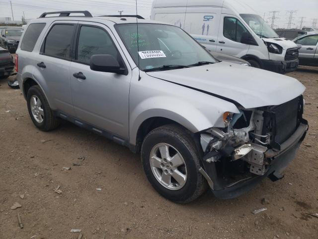 1FMCU0D7XCKA04392 - 2012 FORD ESCAPE XLT SILVER photo 4