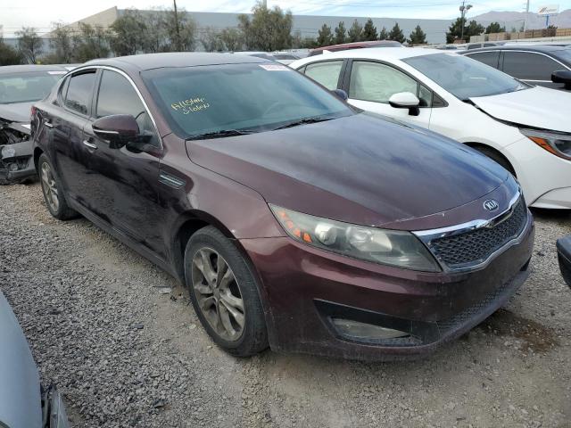 5XXGM4A79DG116355 - 2013 KIA OPTIMA LX MAROON photo 4