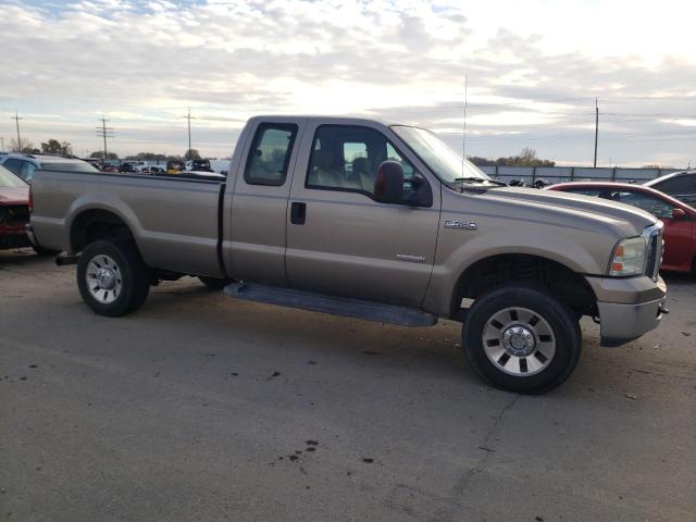 1FTWX31P27EB15537 - 2007 FORD F350 SRW SUPER DUTY TAN photo 4