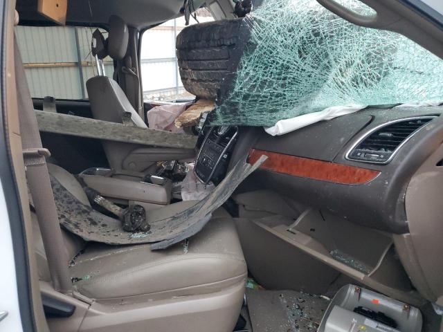 2C4RC1BG2FR677175 - 2015 CHRYSLER TOWN & COU TOURING 白色 照片 7