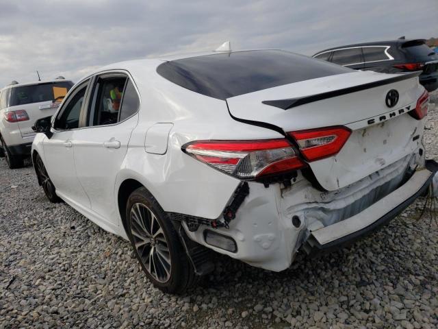 4T1B11HK3KU255606 - 2019 TOYOTA CAMRY L WHITE photo 2