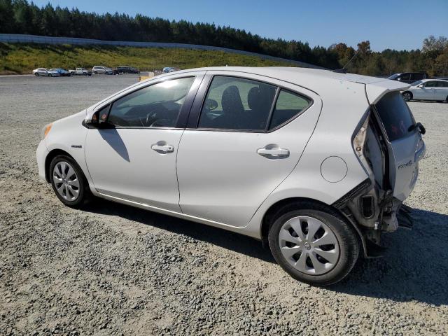 JTDKDTB3XD1057456 - 2013 TOYOTA PRIUS C WHITE photo 2