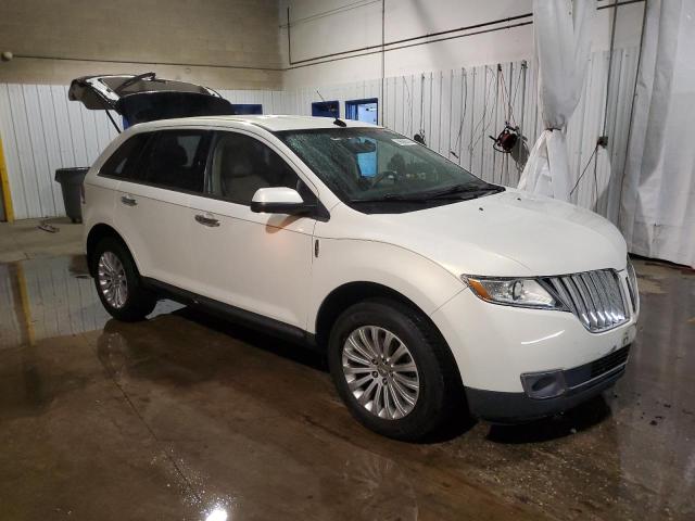 2LMDJ6JK5DBL40315 - 2013 LINCOLN MKX WHITE photo 4