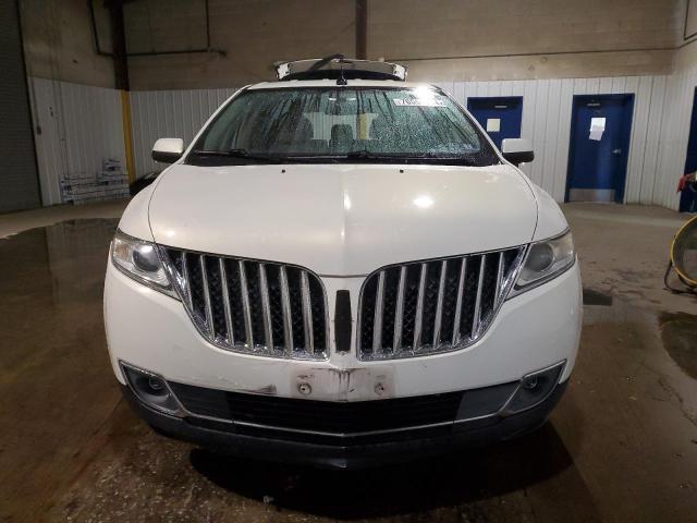 2LMDJ6JK5DBL40315 - 2013 LINCOLN MKX WHITE photo 5