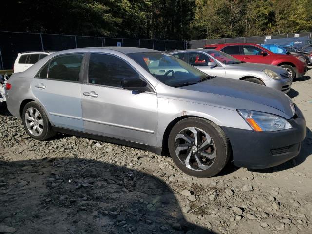 1HGCM66345A012449 - 2005 HONDA ACCORD LX SILVER photo 4