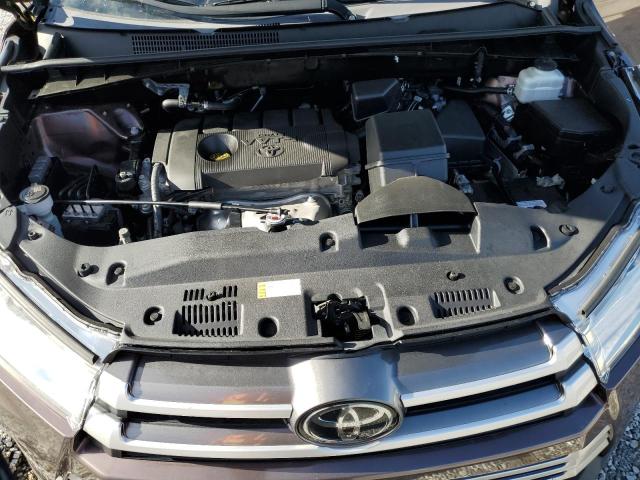 5TDZARFH7KS054420 - 2019 TOYOTA HIGHLANDER LE BROWN photo 12