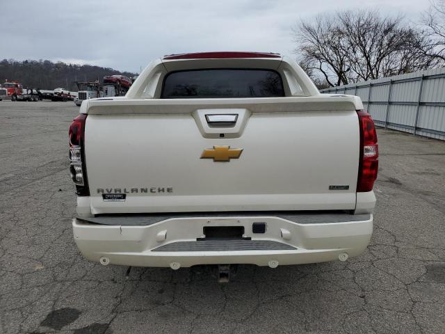 3GNTKGE76CG126036 - 2012 CHEVROLET AVALANCHE LTZ WHITE photo 6