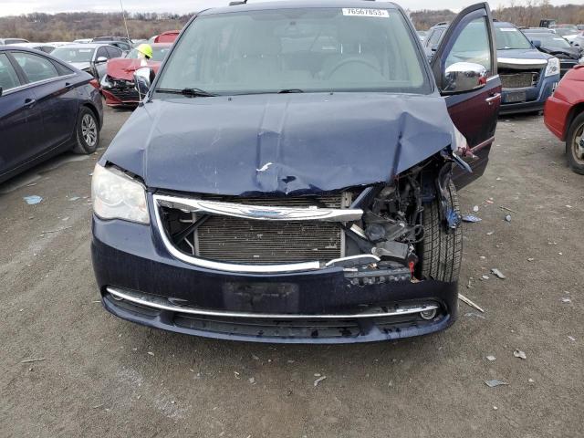 2C4RC1CG8DR533979 - 2013 CHRYSLER TOWN & COU TOURING L BLUE photo 5