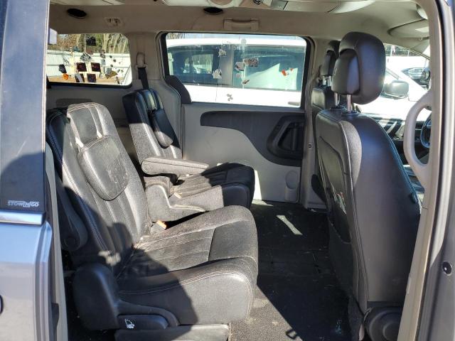 2C4RC1BG9DR793258 - 2013 CHRYSLER TOWN & COU TOURING SILVER photo 11