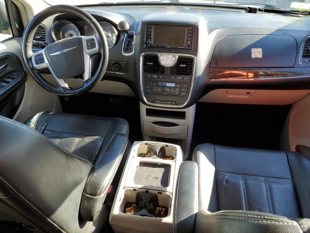 2C4RC1BG9DR793258 - 2013 CHRYSLER TOWN & COU TOURING SILVER photo 8