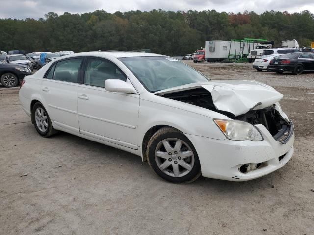 4T1BK36B68U306553 - 2008 TOYOTA AVALON XL WHITE photo 4