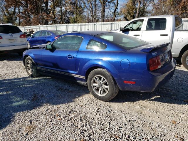 1ZVFT80N055166859 - 2005 FORD MUSTANG BLUE photo 2