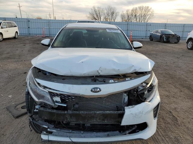 5XXGT4L32JG236510 - 2018 KIA OPTIMA LX WHITE photo 5