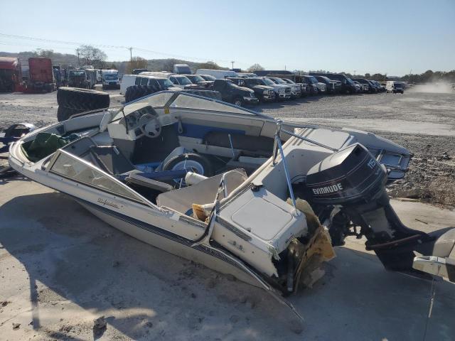 4WNMBC04D393 - 1993 FOUR BOAT TWO TONE photo 3