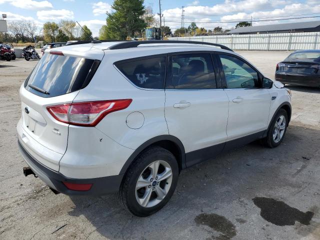 1FMCU9G96EUC58397 - 2014 FORD ESCAPE SE WHITE photo 3