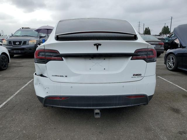 5YJXCAE41GF005453 - 2016 TESLA MODEL X WHITE photo 6