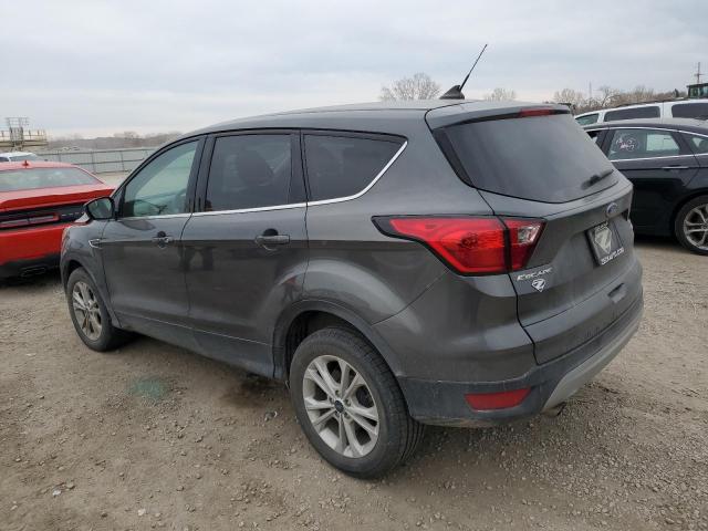 1FMCU0GD5KUA33156 - 2019 FORD ESCAPE SE GRAY photo 2