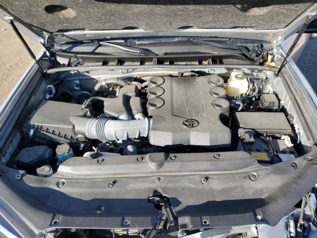 JTENU5JR2N6019038 - 2022 TOYOTA 4RUNNER SR5/SR5 PREMIUM 银色 照片 12