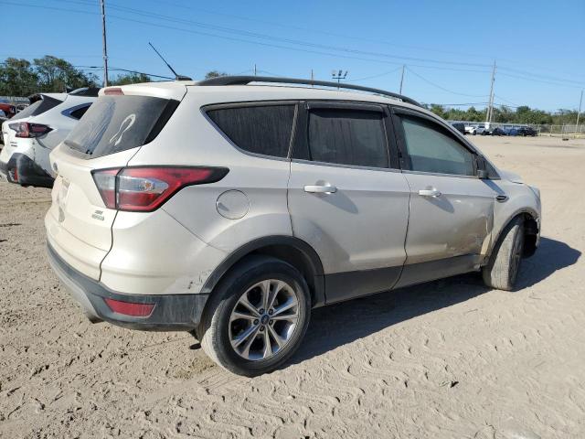 1FMCU0GDXHUC78205 - 2017 FORD ESCAPE SE WHITE photo 3