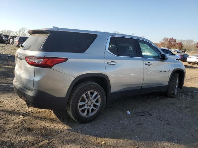 1GNERFKW2JJ242758 - 2018 CHEVROLET TRAVERSE LS SILVER photo 3