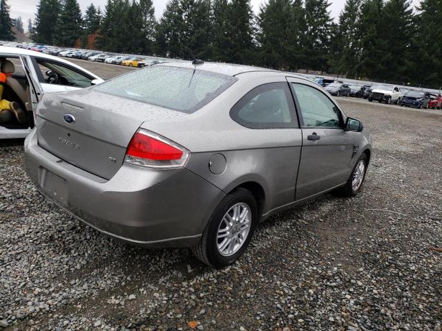 1FAHP33N58W295229 - 2008 FORD FOCUS SE SILVER photo 3